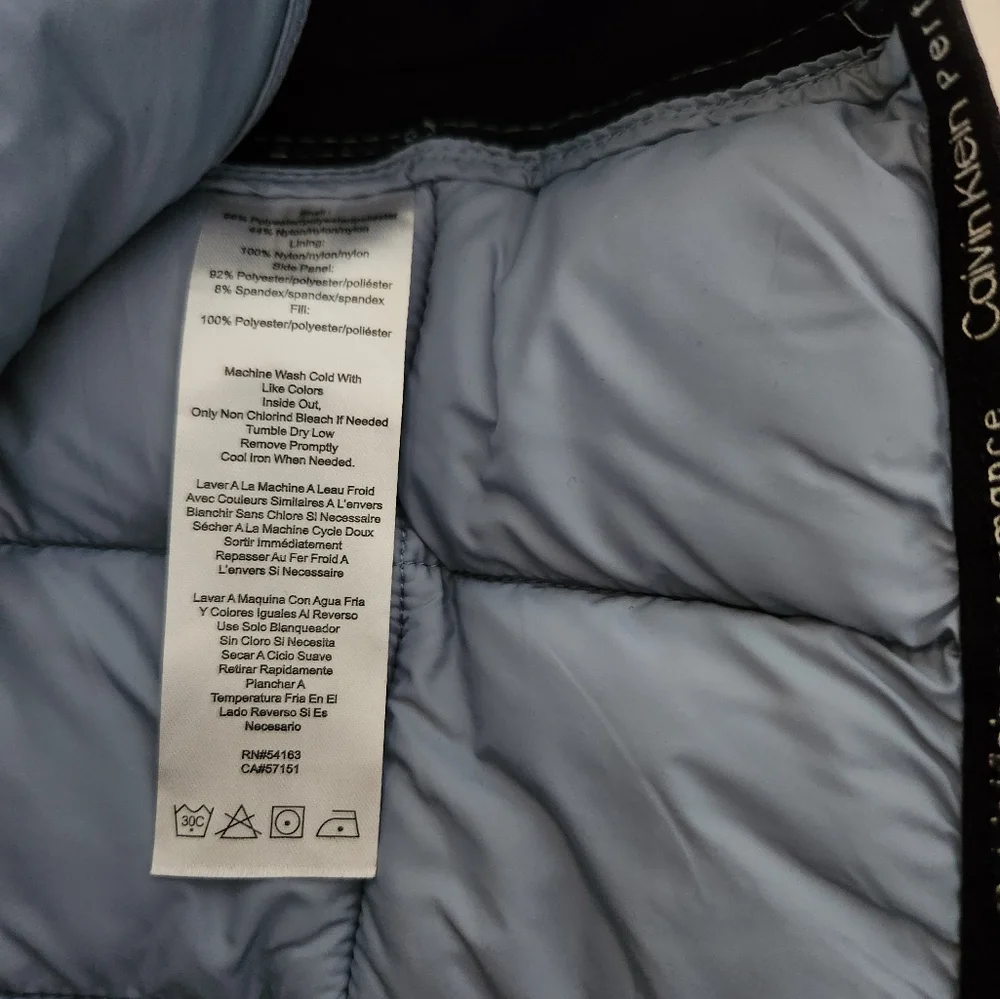 Calvin Klein Performance beautiful light